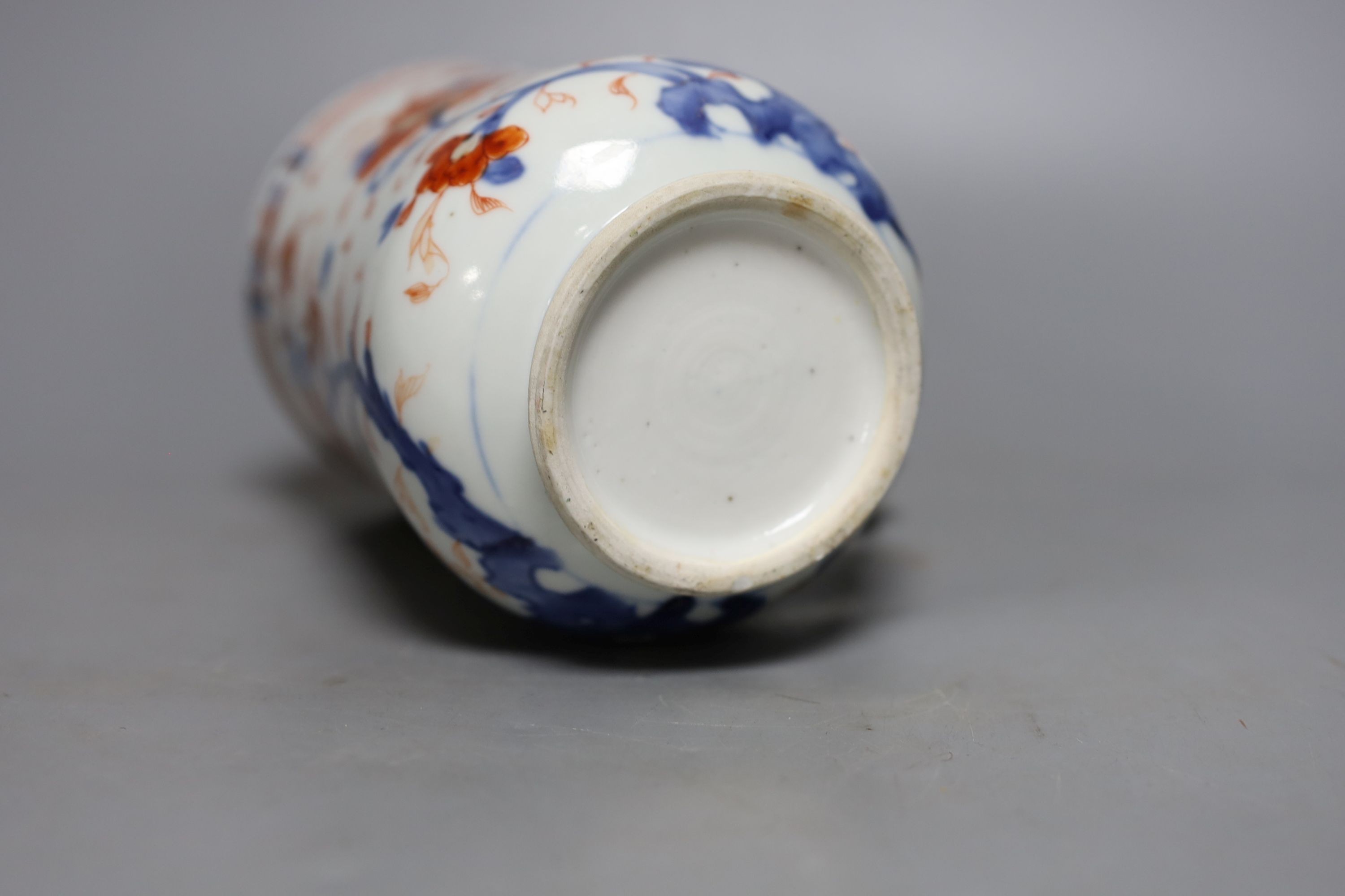 An 18th century Chinese blue and white dish, 30cm., and a Chinese Imari mug